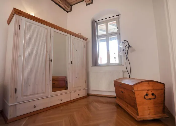 Am Markt 16, Bandusch-szemak * Pirna