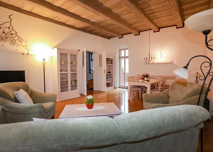 Am Markt 16, Bandusch-szemak *